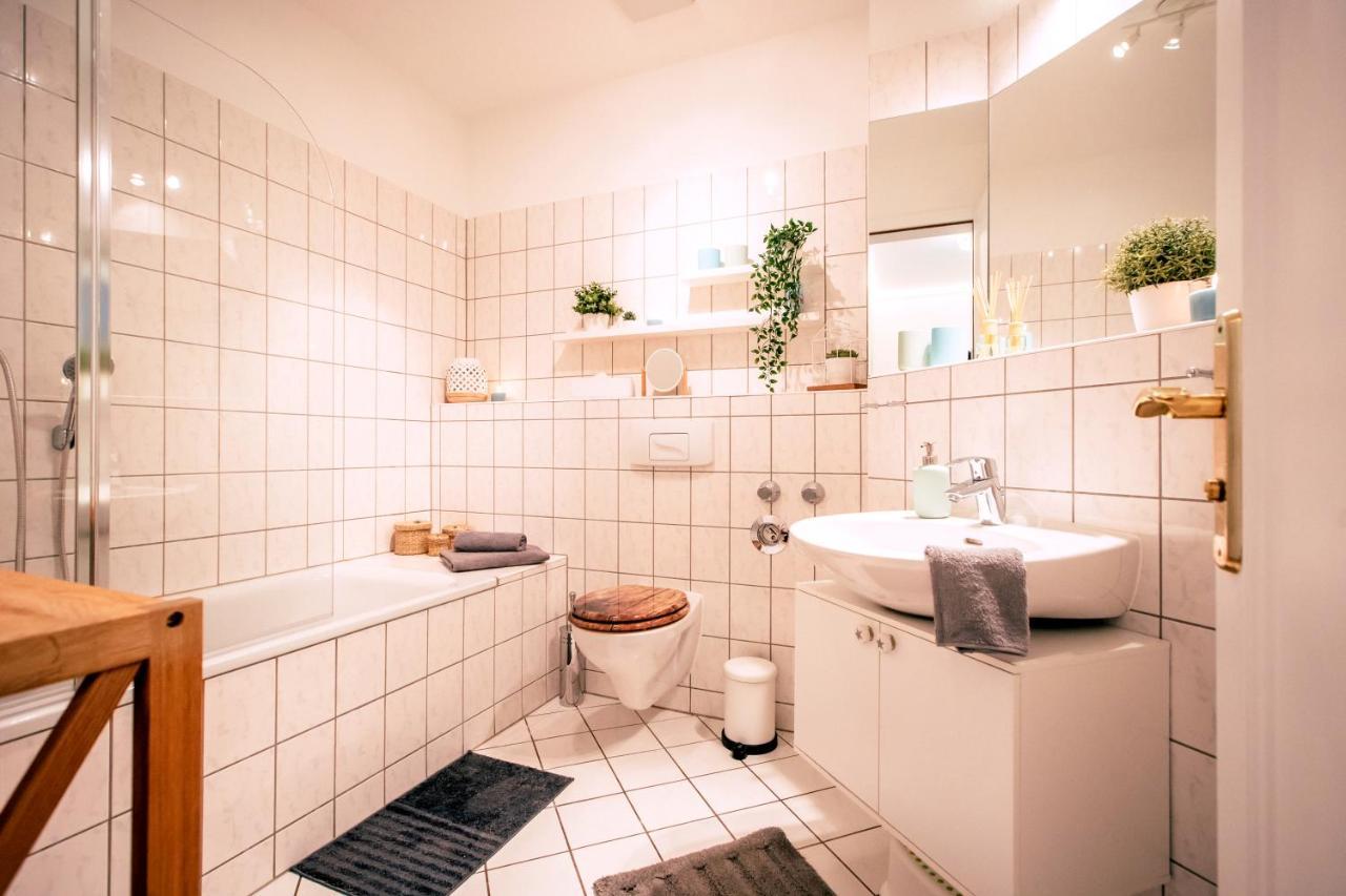Gemuetliche Ferienwohnung Neben Der Arena Leipzig "Waldi" ภายนอก รูปภาพ